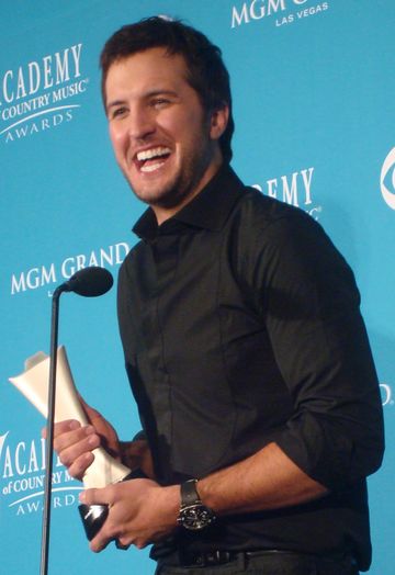 Artist Image: Luke Bryan